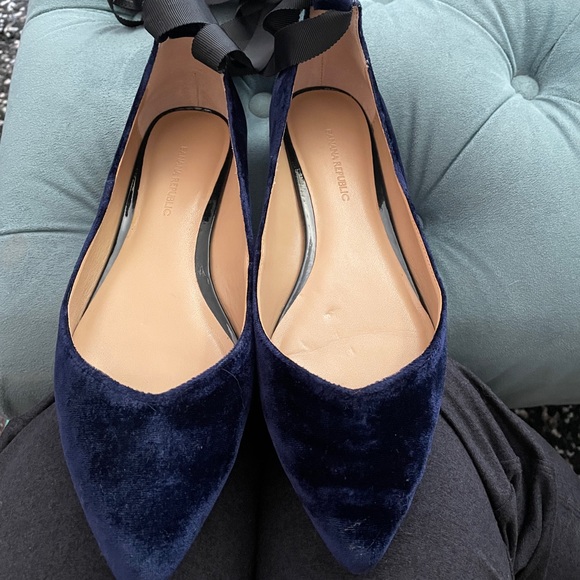 Banana republic blue velvet flats - Picture 1 of 5